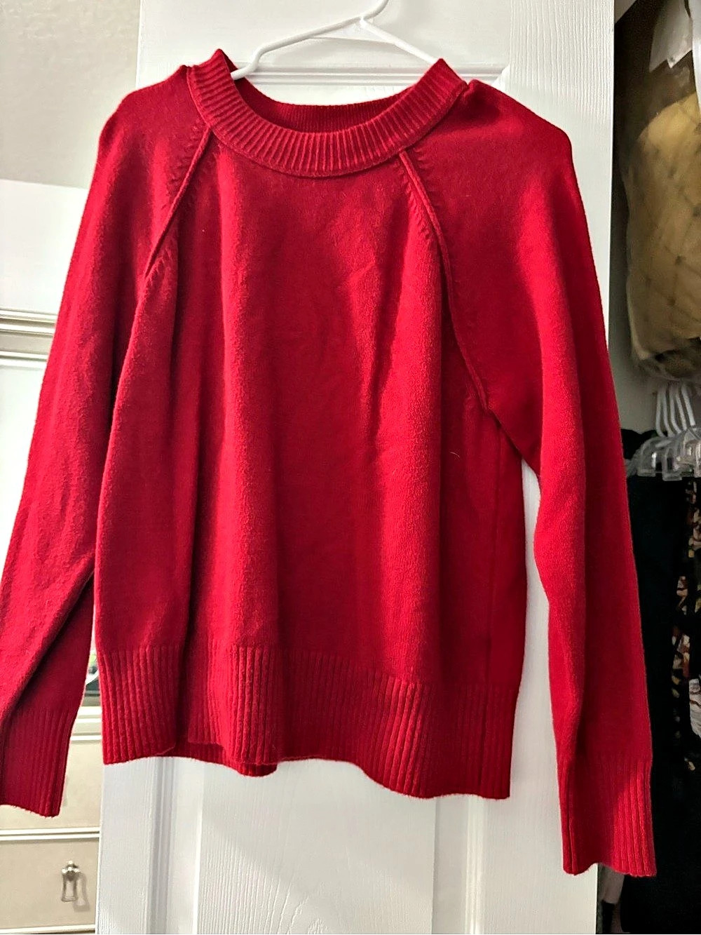 Banana Republic Perfectly Soft Crew-Neck Sweater Red Medium